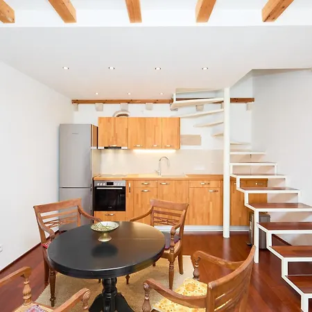 Luxury In The Old Town With Stunning Views 别墅 *