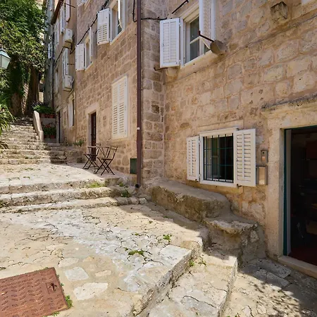 Luxury In The Old Town With Stunning Views *