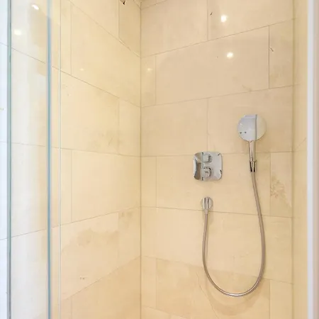 Luxury In The Old Town With Stunning Views וילה דוברובניק