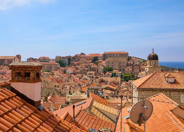 Luxury In The Old Town With Stunning Views ヴィラ