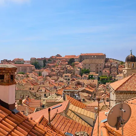Luxury In The Old Town With Stunning Views Vila